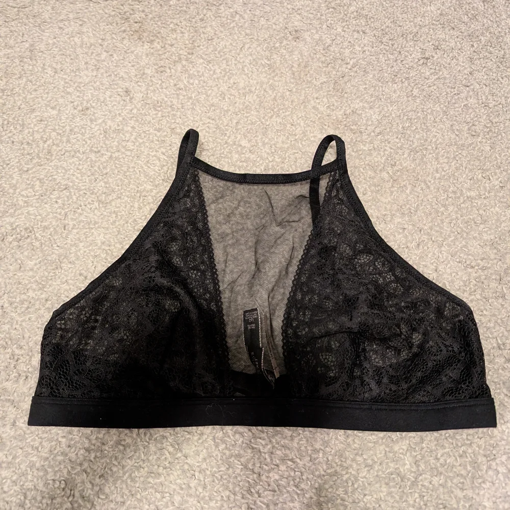 Victoria's Secret Black Lace High-Neck Bralette - Picture 2 of 5